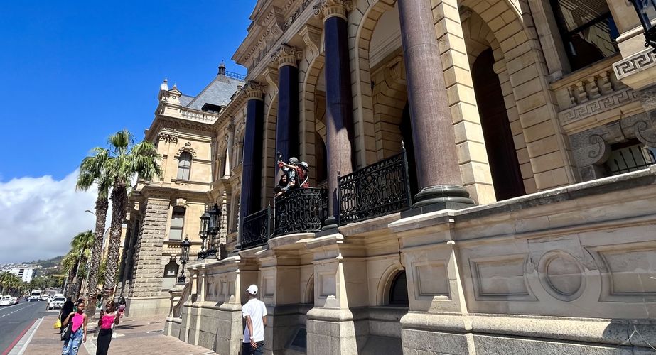 Nelson Mandela beeld Kaapstad Zuid Afrika groepsrondreis 1